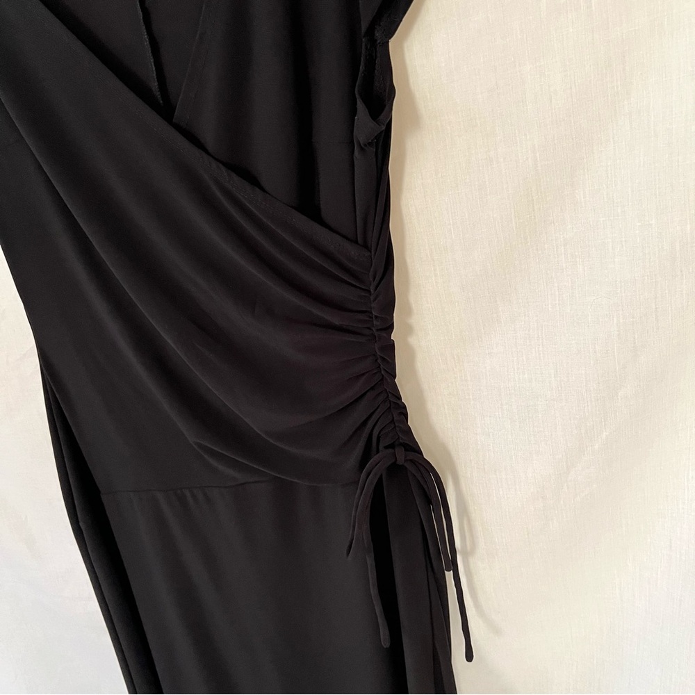 **SOLD** Black Faux Wrap Midi Dress with Flattering Ruched Waist Size 8 - Picture 8 of 9